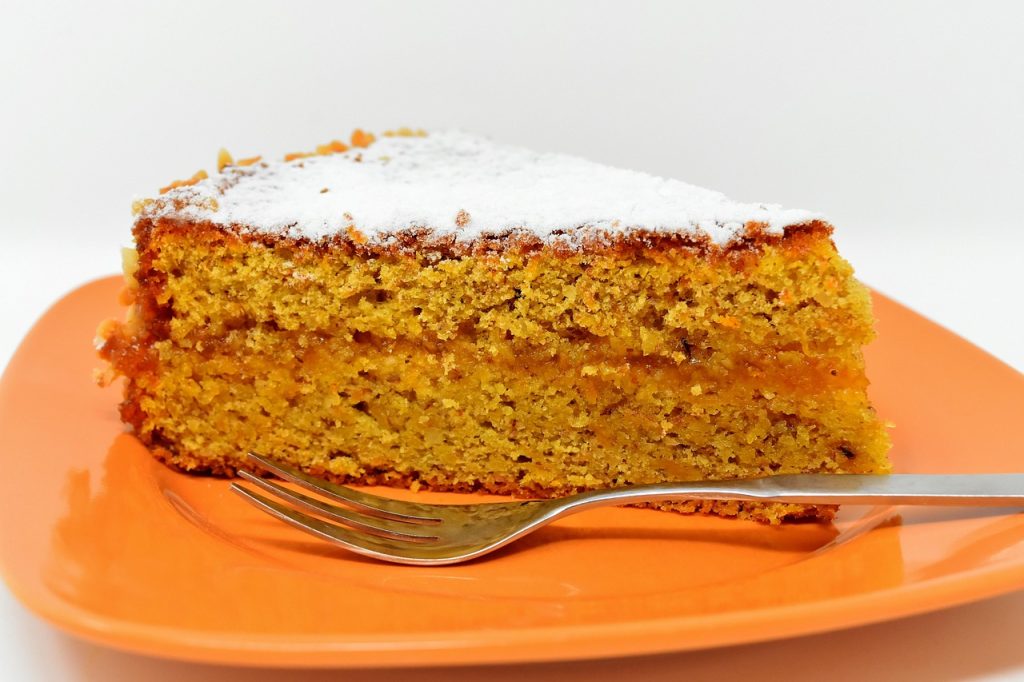 Bolo de Cenoura-com Cobertura de Chocolate